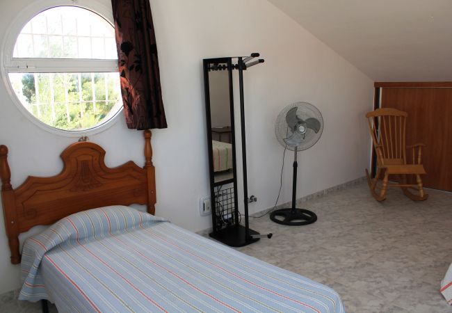House in Riumar - Four Seasons (10PAX) House in Riumar - Four Seasons (10PAX)