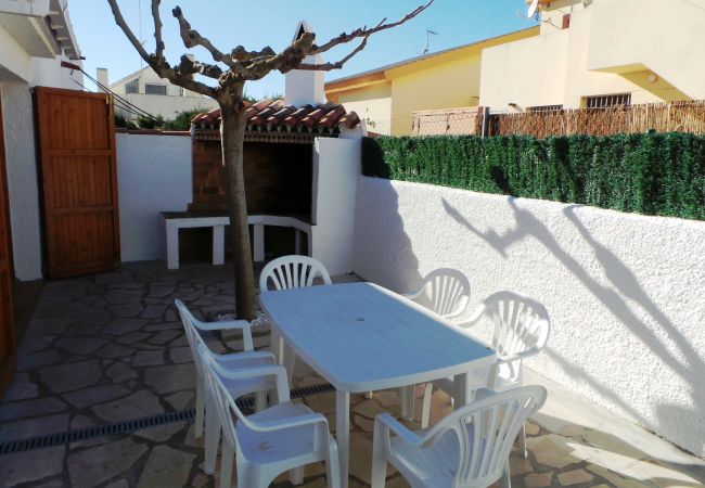 Maison à Riumar - Pescador (4PAX) Maison à Riumar - Pescador (4PAX)