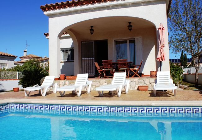 Ferienhaus in Riumar - Carmen 1 Ferienhaus in Riumar - Carmen 1