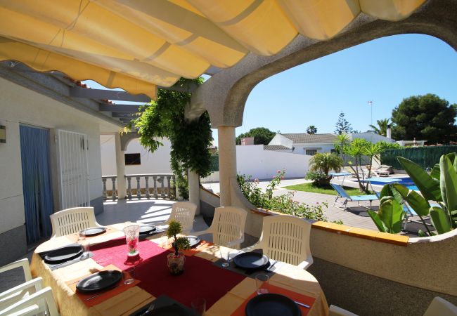 Ferienhaus in Riumar - Four Seasons (8PAX) Ferienhaus in Riumar - Four Seasons (8PAX)