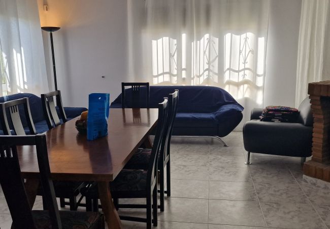 Ferienhaus in Riumar - Four Seasons (8PAX) Ferienhaus in Riumar - Four Seasons (8PAX)
