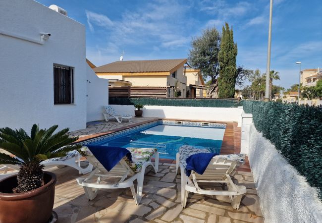 Ferienhaus in Riumar - Pescador (6PAX) Ferienhaus in Riumar - Pescador (6PAX)