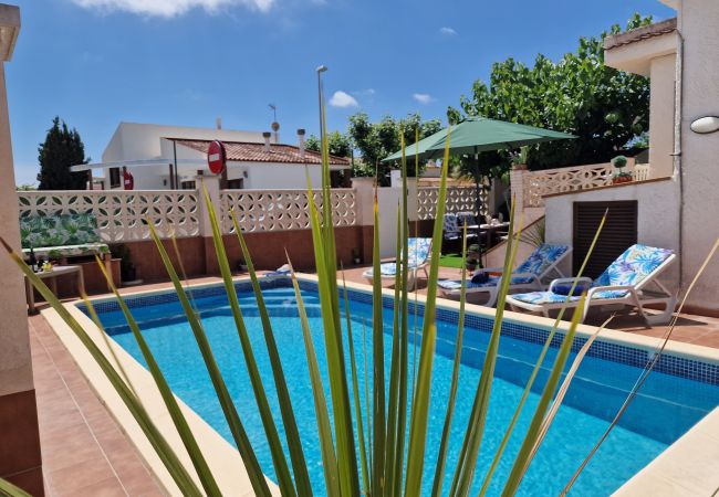 Ferienhaus in Riumar - Trini Ferienhaus in Riumar - Trini