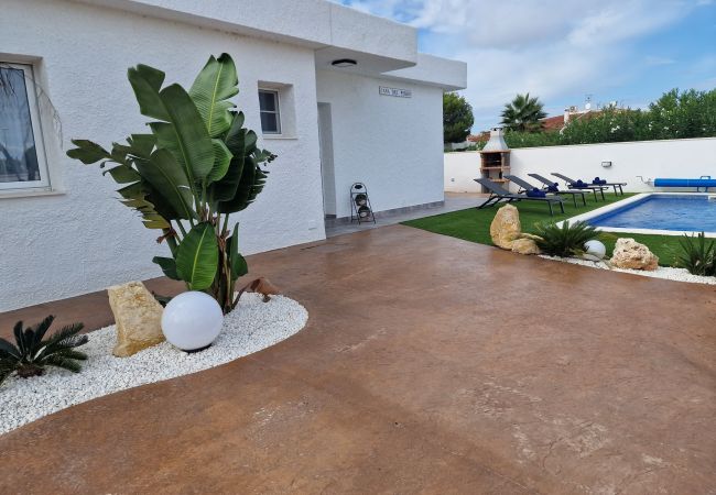 Ferienhaus in Riumar - Del Perro Ferienhaus in Riumar - Del Perro