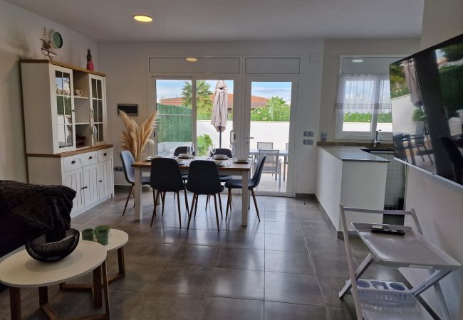 Ferienhaus in Riumar - Del Perro Ferienhaus in Riumar - Del Perro