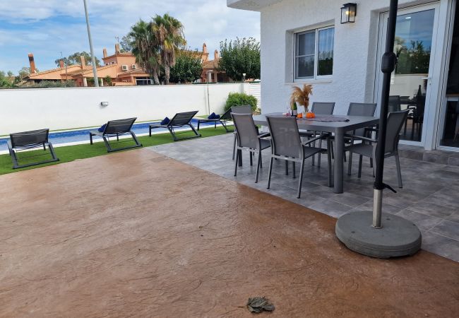 Ferienhaus in Riumar - Del Perro Ferienhaus in Riumar - Del Perro